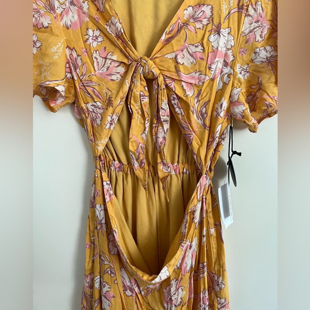 Amuse Society Front Tie Dress, size Large - Picture 2 of 5